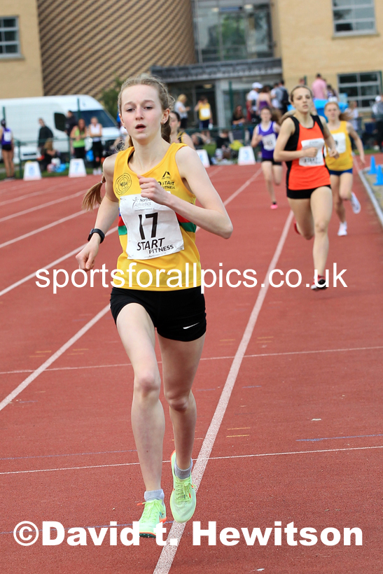Girls Under-15s 800 metres, 2022 Northern Inter Counties U17s and U15s Track and Field, York, Thursday, June 2nd. Photo: David T. Hewitson/Sports for All Pics